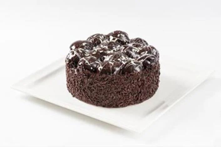 6-8 Kişilik Profiterollü Pasta